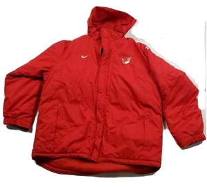 casaco vermelho nike