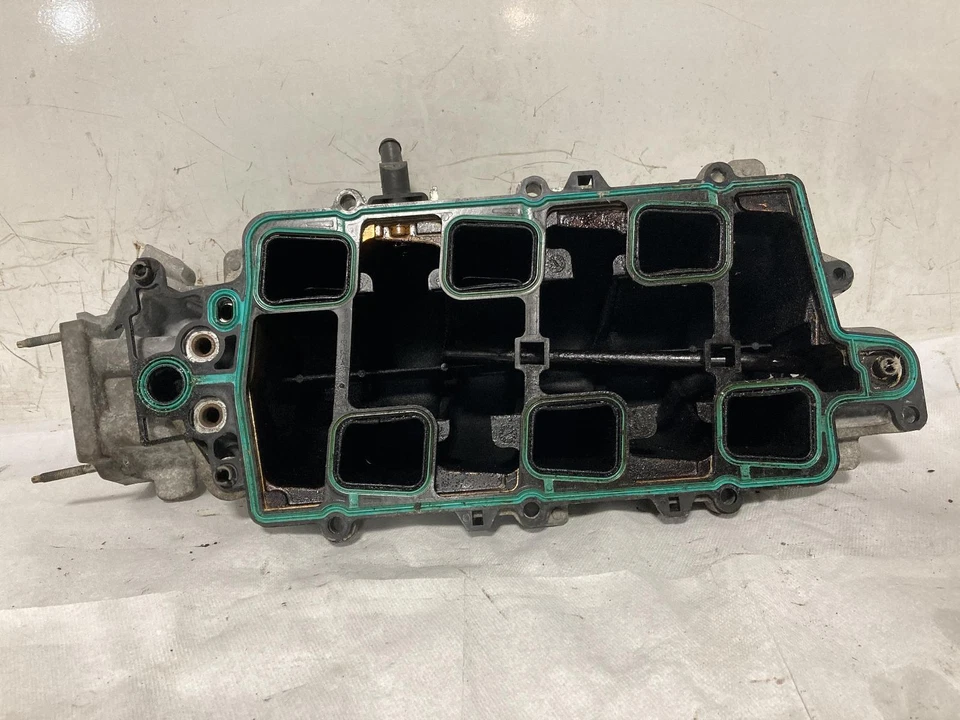 Used Upper Engine Intake Manifold fits: 2007 Buick Lucerne 3.8L upper Upper Grad - Image 2 of 4