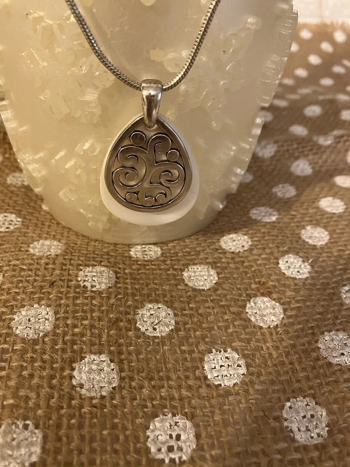 Collar BRIGHTON lágrima madreperla Foto 2 de 4