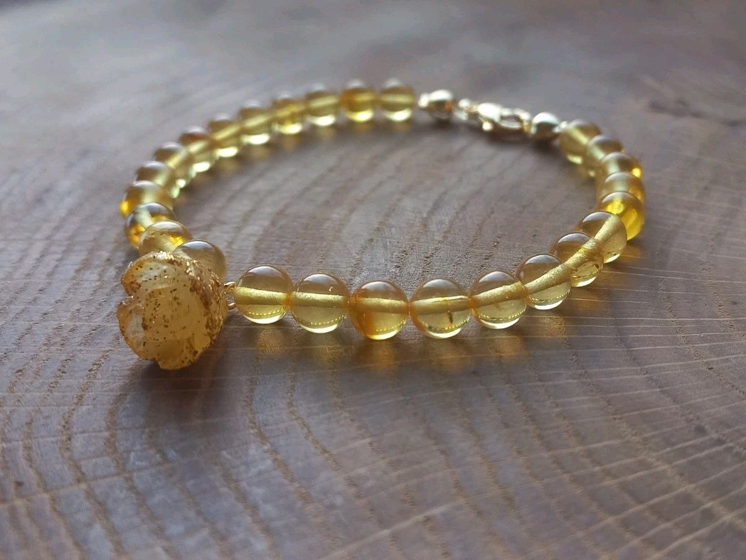 Bracelet Rose Carved Baltic Amber Gold Plated 18k 4.6g