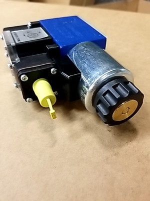Rexroth 4WE6062/EG24N90K35LAN  Hydraulic Directional Valve R900 - New In Box