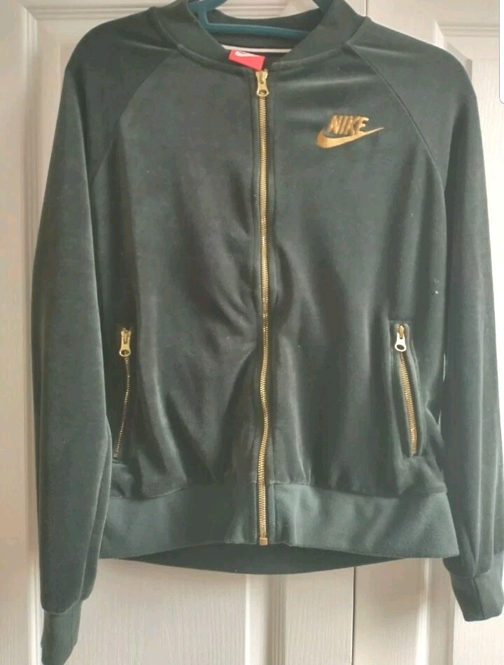 Air Sportwear Outdoor green velvet velour S jacket&joggers💚supreme class rare💡 image 10