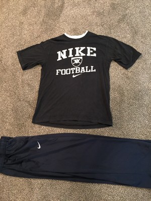 black nike outfit