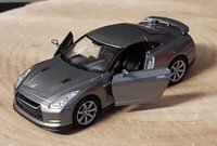 "Nissan Gtr , Blickfang \" , Von Welly , Silber , Ca.:1 : 43"