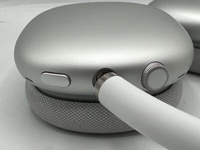 Apple AirPods Max A2096 MGYJ3AM/A Over-Ear Headphones w Apple AirPods Max A2096 MGYJ3AM/A Over-Ear Headphones w