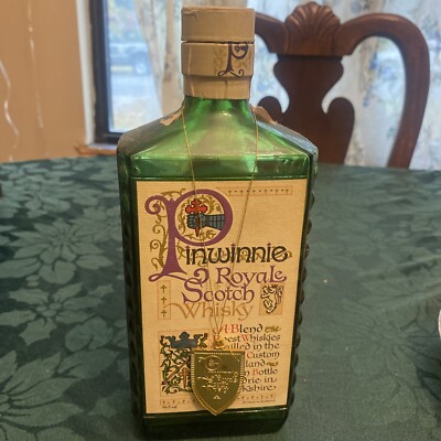 Pinwinnie Royal Scotch Whisky Bottle (empty) With Charm
