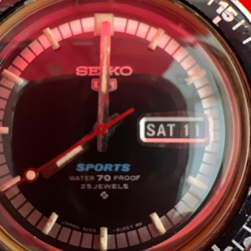 Seiko 5 Sports 6106-8120 Vintage Jour Date St. Acier 25j Automatic Montre Hommes - Photo 7 sur 8