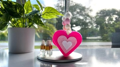Handmade Felt Heart Charm Diffuser + Free Lavender Oil   Home & Car Decor