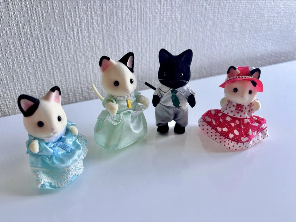 Sylvanian Families Tuxedo Cat Family. Set of 4. - Image 2 of 4