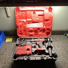 MilwaukeeM18 FUEL 2803-22 1/2" Drill/Driver w/Case & Charger - TESTED