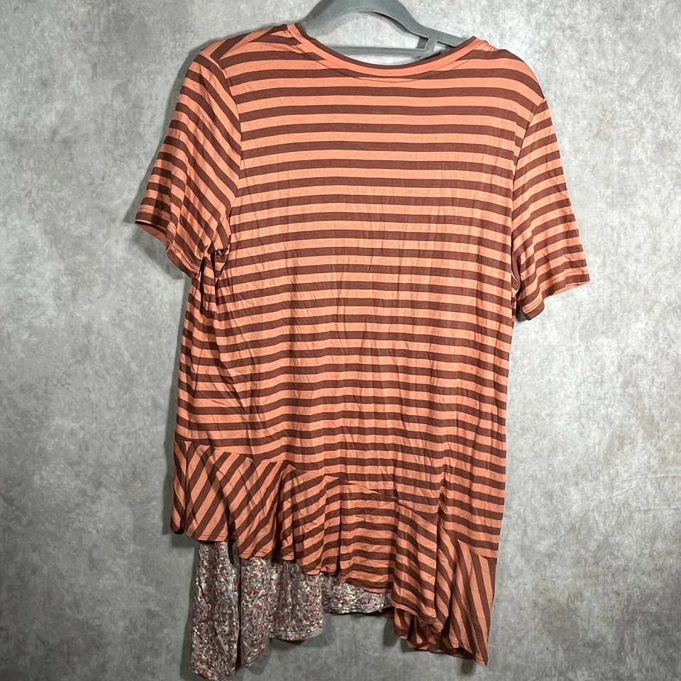 Conjunto de camiseta y camiseta sin mangas a rayas con costura asimétrica LOGO de Lori Goldstein grande para mujer Foto 4 de 4