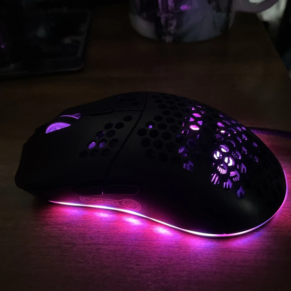 ICONIC- Pro PC Gear IGM-900 RGB Wired Programmable Mouse USB Plug And Play - Image 3 of 4