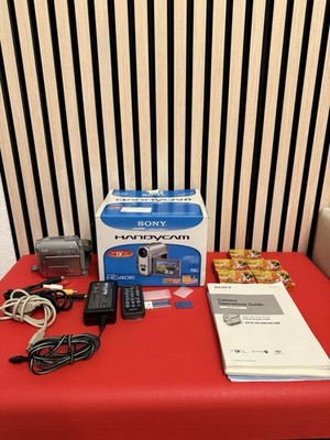 Sony DCR-HC40E Handycam PAL MiniDV Videokamera OVP OHNE AKKU Top !