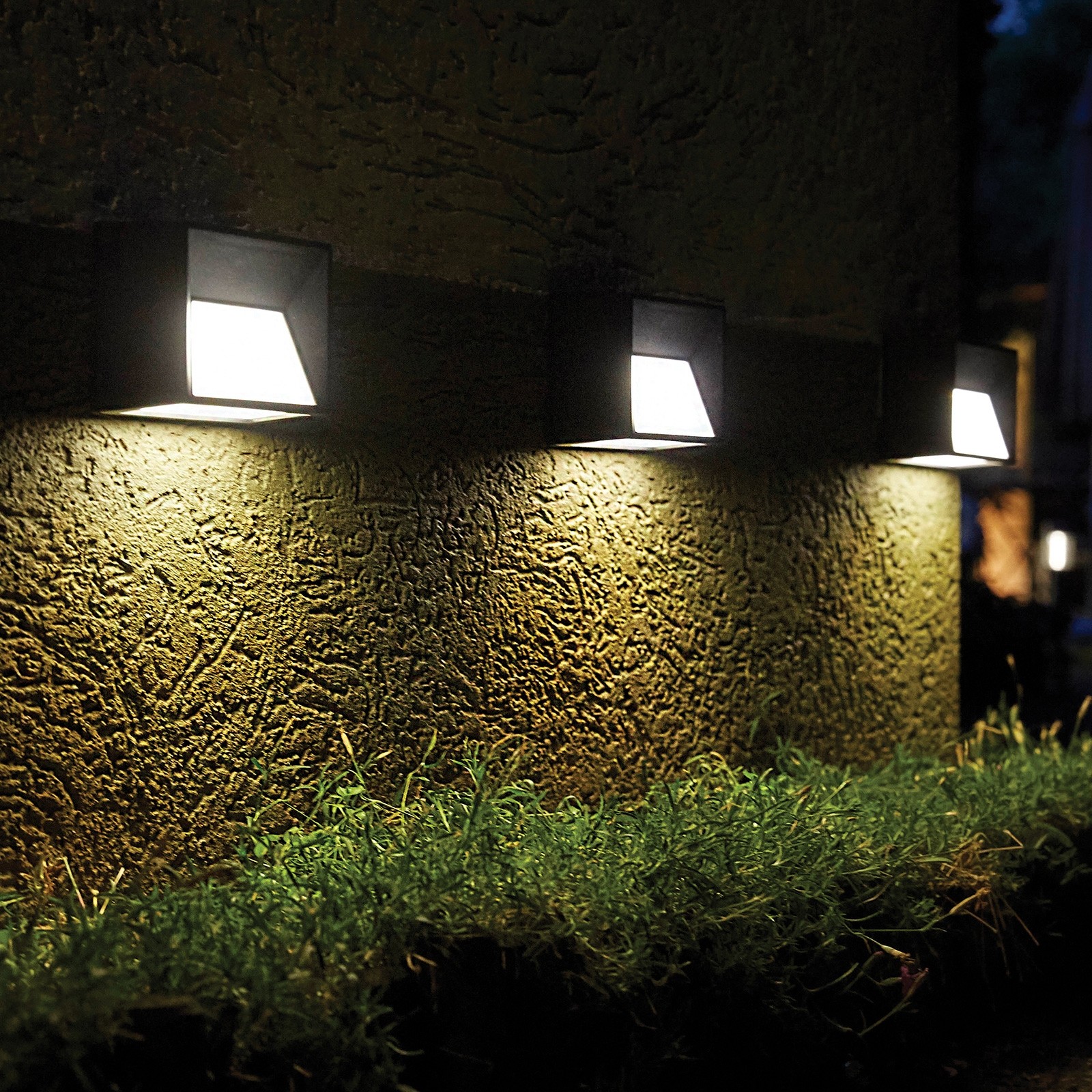 Skye Intelligent Solar Wall Light - high output, super bright, LED, lighting, ga