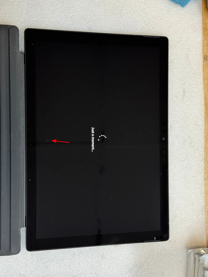 Microsoft Surface Pro 6 12,3-Zoll Tablet i5-8350U 8GB RAM 256GB SSD (LESEN!) - Bild 3 von 4