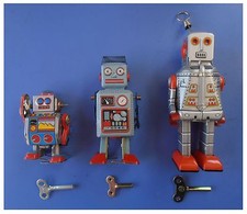 Robot in latta carica a molla modello vintage di tin walking toy no transformer