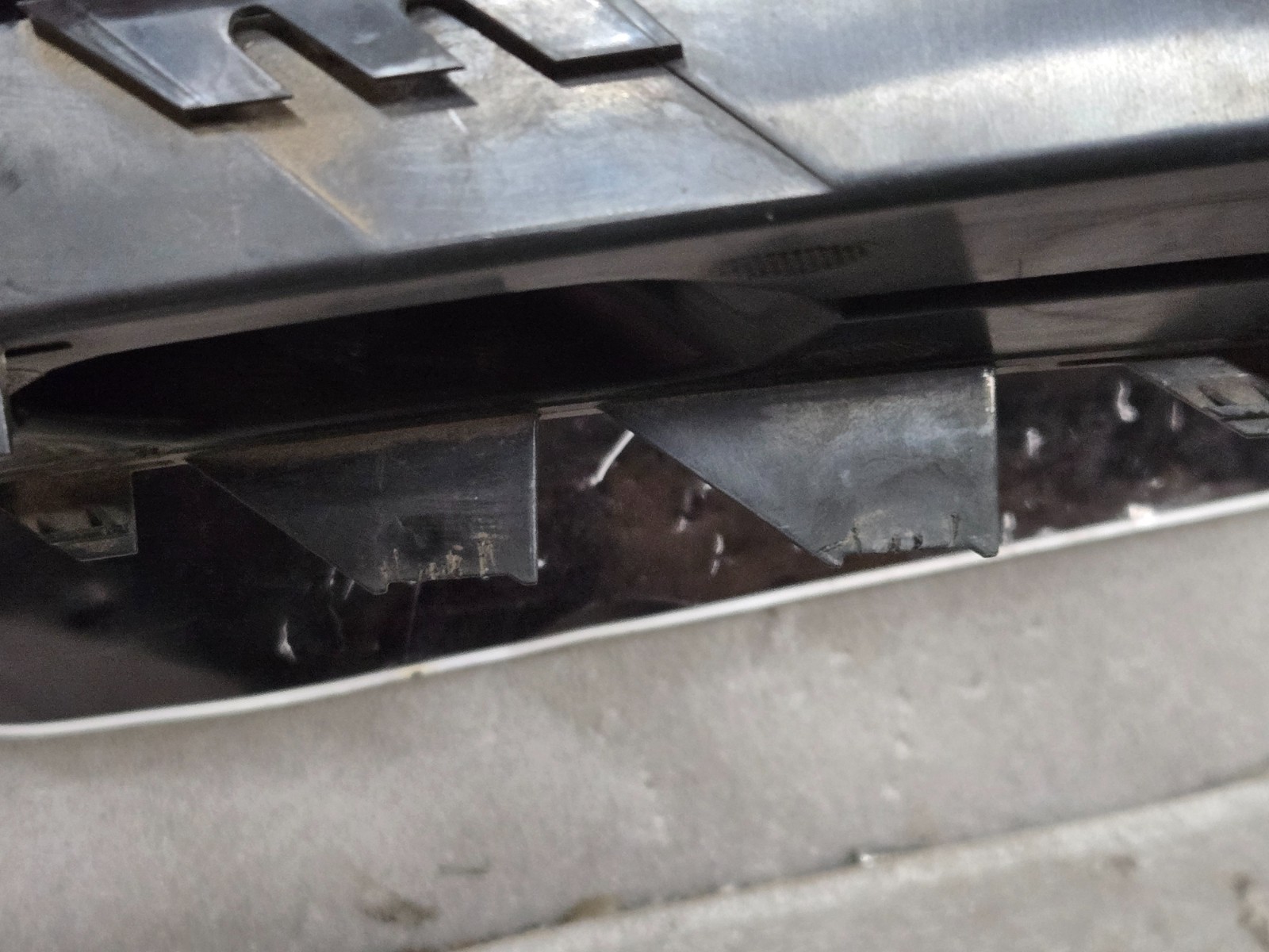Lamborghini Urus Bumper RH Right Passenger Side Bumper Insert OEM *Clips Damaged