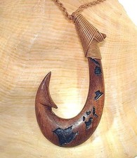 37MM GENUINE KOA WOOD HAWAIIAN ISLANDS CHAIN MAKAU FISH HOOK PENDANT NECKLACE