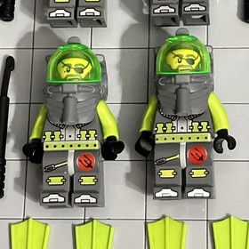 LEGO Atlantis Diver Flippers Minifigure Lot atl006 atl008 Lance Samantha E9 11