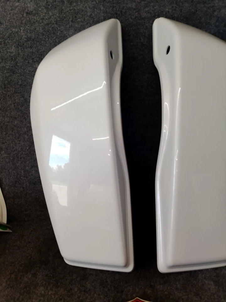 OEM HARLEY 2024+ CVO FLTRXSTSE/FLTRX ROAD/FLHX STREET GLIDES SADDLEBAG LIDS - Imagem 2 de 4