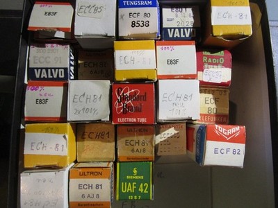 Aus priv. Radio- Sammlungsauflsg. 23 Röhren - ECH , ECF u. a.