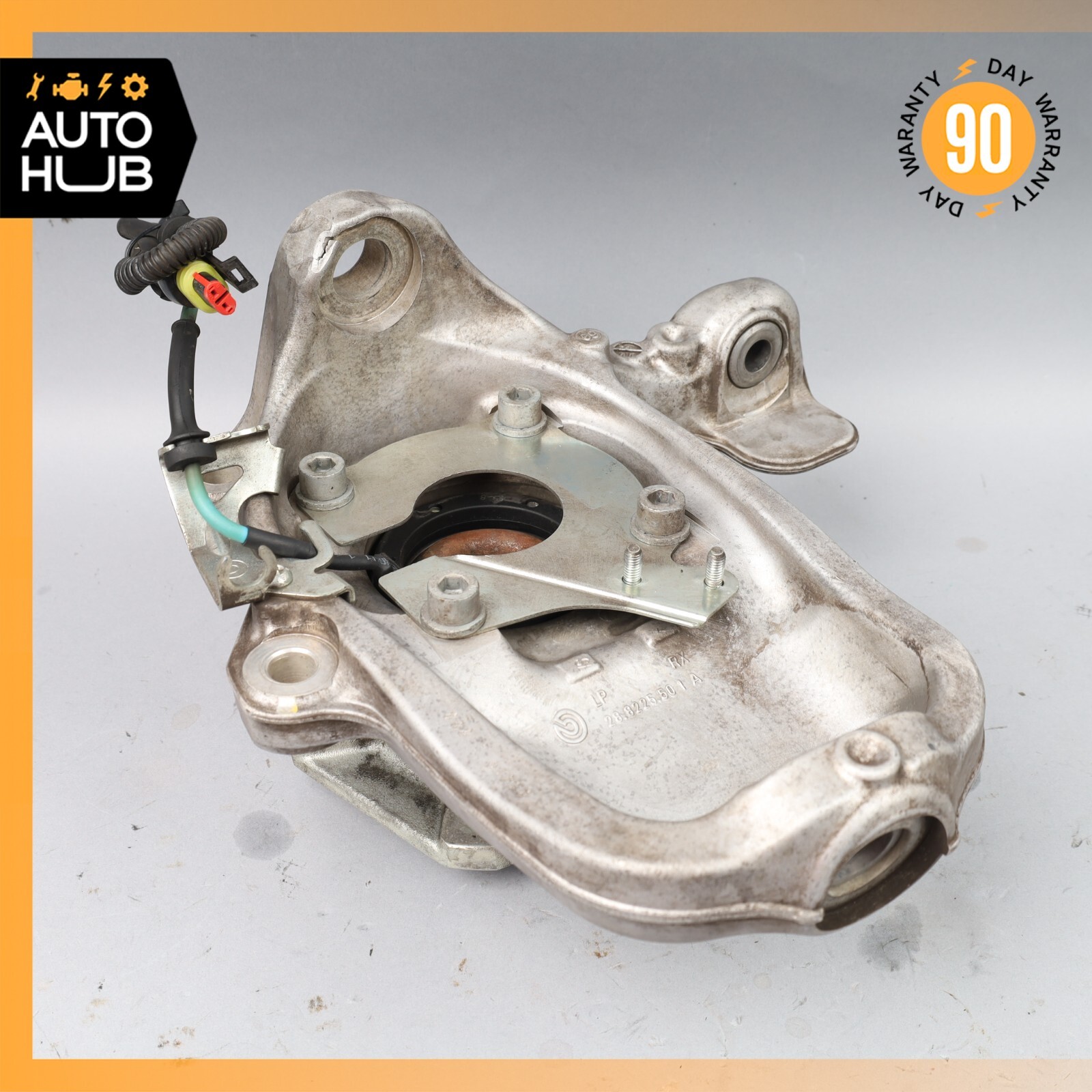 03-10 Maserati Quattroporte M139 Front Left Side Spindle Knuckle Hub OEM 61k