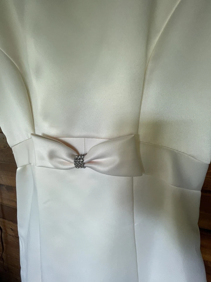 Fiesta Modest Cap W Sleeve Wedding Dress Med White Satin Long - empire waist - Image 4 of 4