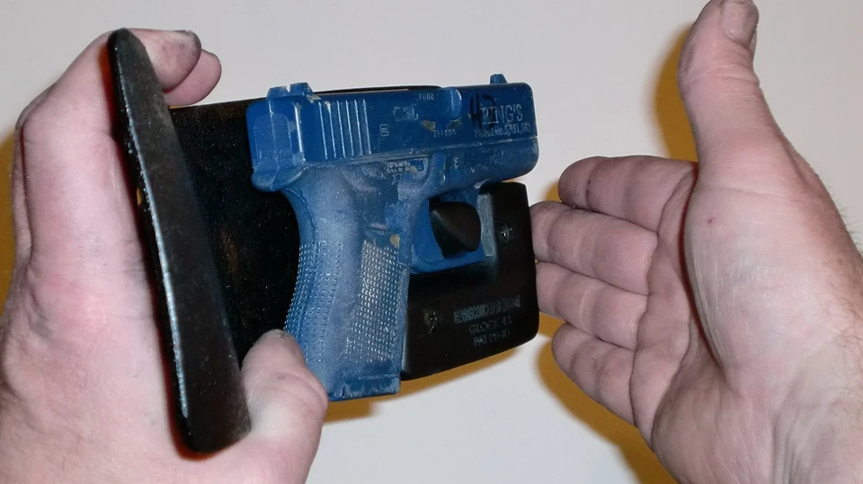 Kevin's Wallet/Pocket Holster - GLOCK 43 - Image 3 of 4