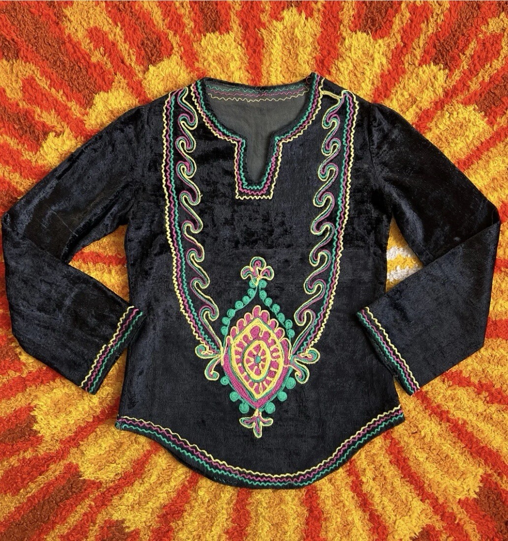 60s Vintage Ethnic Black embroidered Velvet Top Kaftan Psych