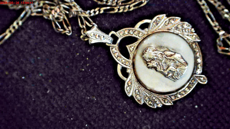 { Vtg  Sterling Silver Mary & Baby Jesus Mother of Pearl with Marcasites Pendant