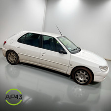 Porte arrière et accessoires Peugeot 306