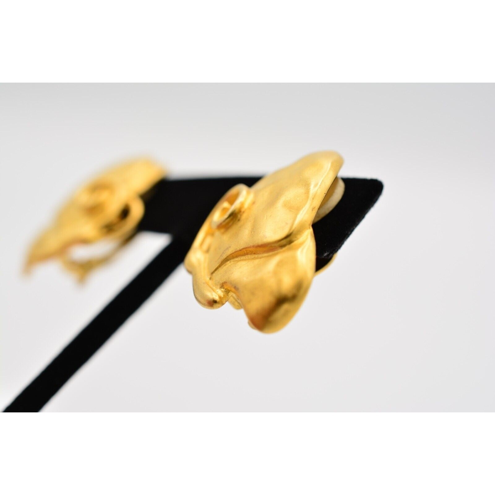 Givenchy Rare Butterfly Clip On Earrings Brushed Gold Chunky Vintage Signed Bin1 image 10