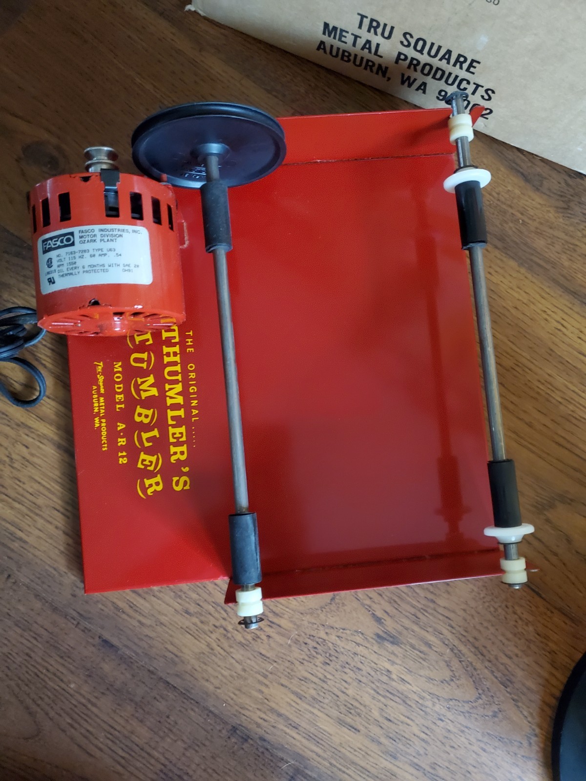 Thumlers Tumbler A-R 12 12 lb Capacity Rock Thumbler / Polisher THU130