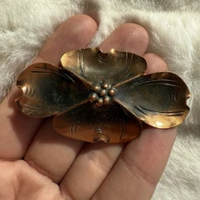 Vintage Stuart Nye Signed Copper Dogwood Flower Brooch Pin - 2.5” x 1.5”
