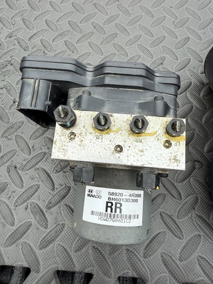 Hyundai Sonata 2011 2012 2013 2014 2015 híbrido antibloqueo abs bomba motor; 574 Foto 3 de 4