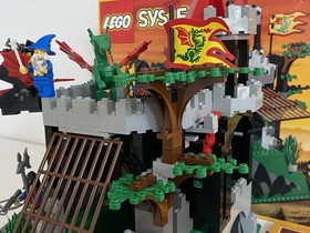 LEGO CASTLE 6082 Fire Breathing Fortress w/ Box Instructions Poster Complete
