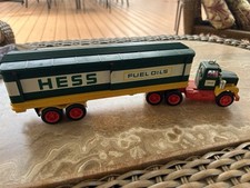 Vintage Hess 1976 Semi & Trailer Truck Toy With Barrels - No Box