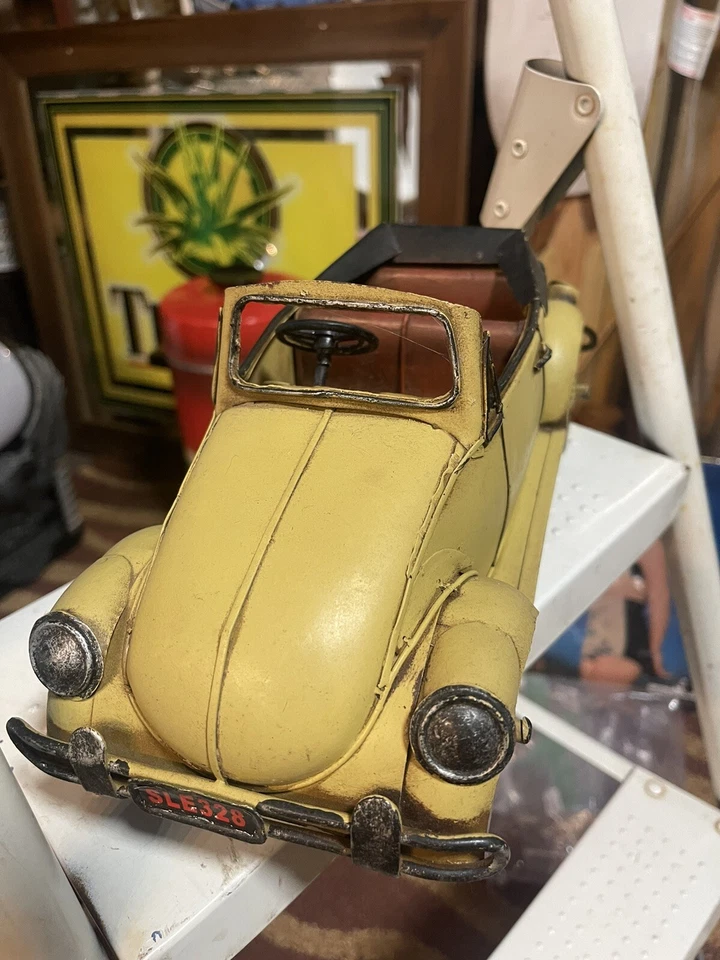 Modelo de coche de hojalata JAYLAND decorativo vintage. Estatuilla de metal hecha a mano RARA Foto 2 de 4