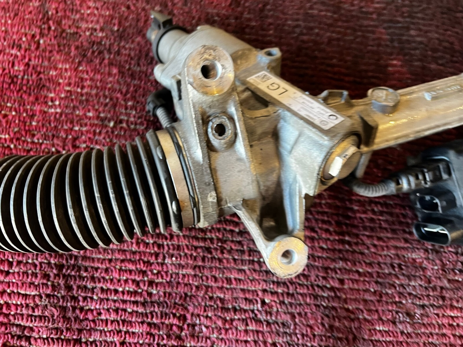 BMW F30 F36 F32 ELECTRIC POWER STEERING RACK AND PINION GEAR ASSEMBLY