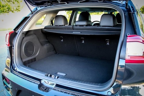 KIA NIRO 2016 - 2022 NEW OE RETRACTABLE REAR PARCEL SHELF LOAD BOOT COVER BLIND - Picture 16 of 17