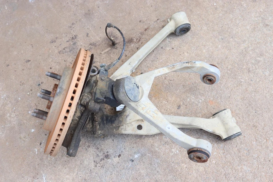 2014-17 CHEVY SILVERADO 1500 4X4 FRONT LEFT SPINDLE KNUCKLE HUB CONTROL ARM OEM - Image 4 of 4