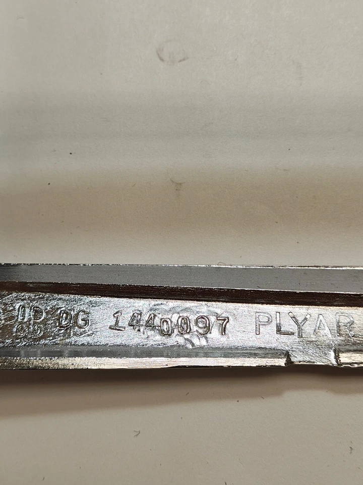 Lámpara de estacionamiento delantera derecha Plymouth 1953 luz bisel cromado moldura 1440097 nuevo de Lote Antiguo Foto 4 de 4