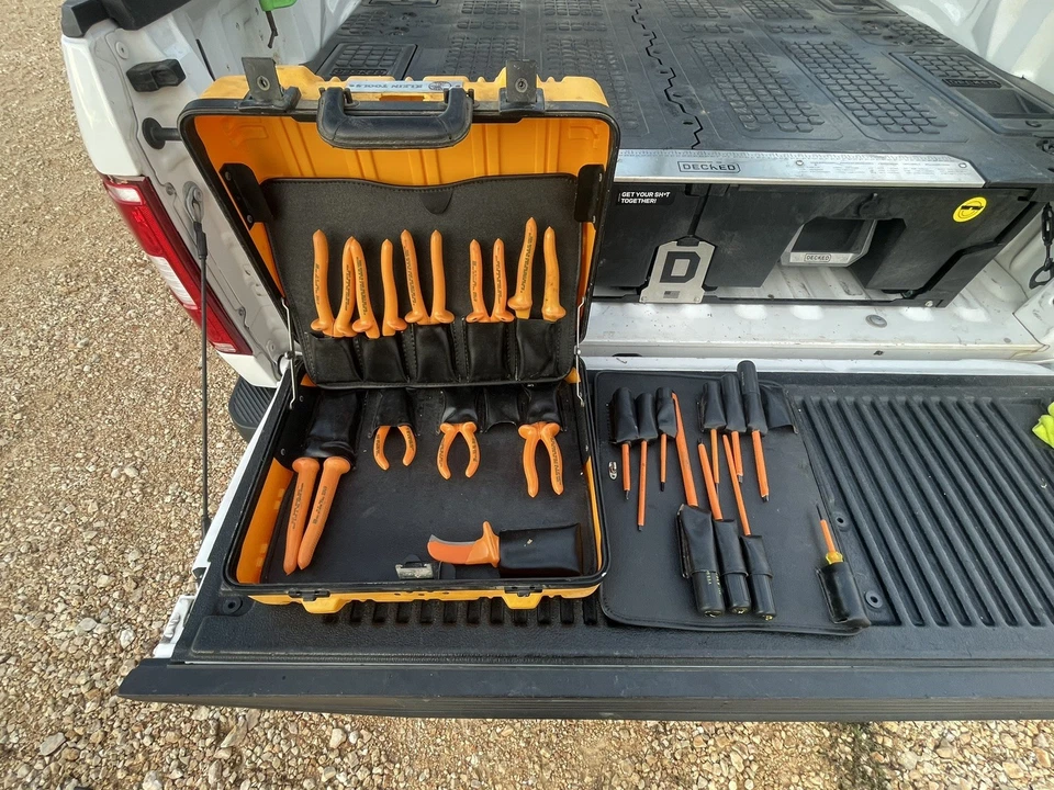 Juego de herramientas aislantes Klein 22 piezas 1000v 33527 con estuche. Leer descripción. Foto 2 de 4