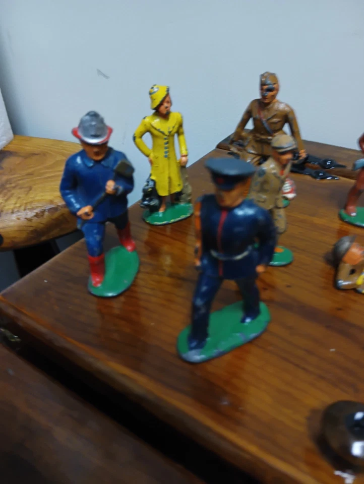 Old Metal Toy Military Vintage Figurines - Image 4 of 4