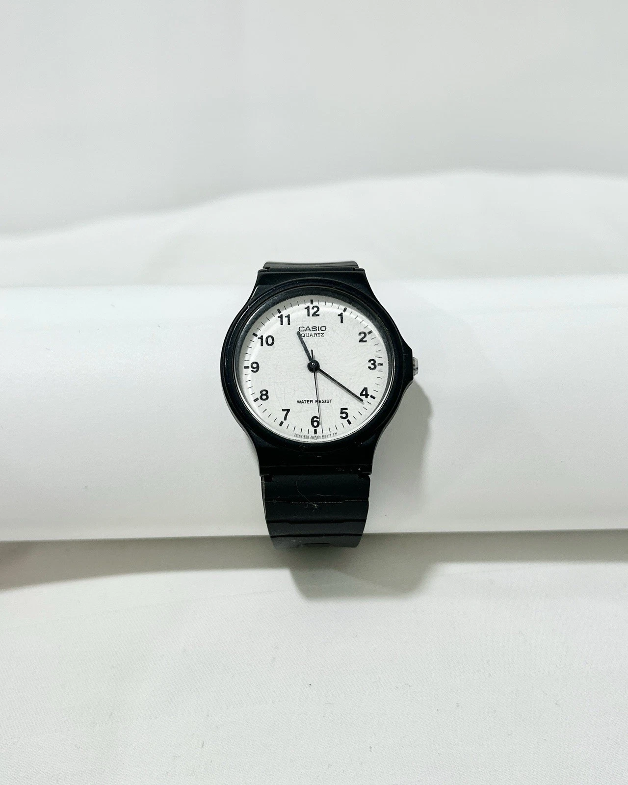 CASIO MQ24 Series White Dial Resin Band Analog Men Vintage Watch W06 *TICKING