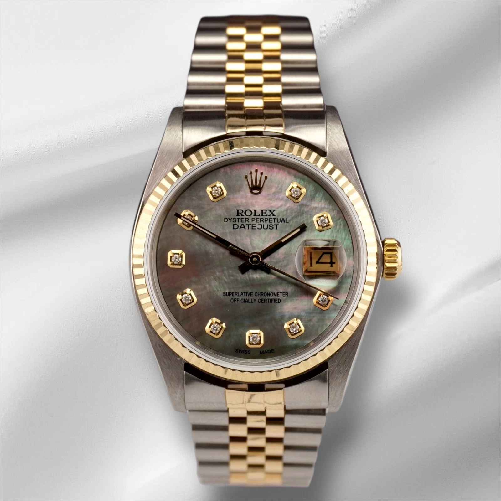 Rolex — Rolex Datejust 36mm YellowGold Fluted Black Mop Diamond Dial Jubilee Watch 16013