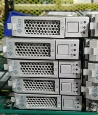 Seagate 146GB 15K RPM 3.5 Fibre Channel Hard Drive ST3146954FC with Tray