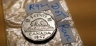 Canada 1947 Dot Variety 5 Cent Nickel Rare Coin Idk41.