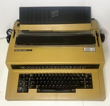 Vintage Silver Reed EX 55 typewriter Cream  Beautiful. thumbnail