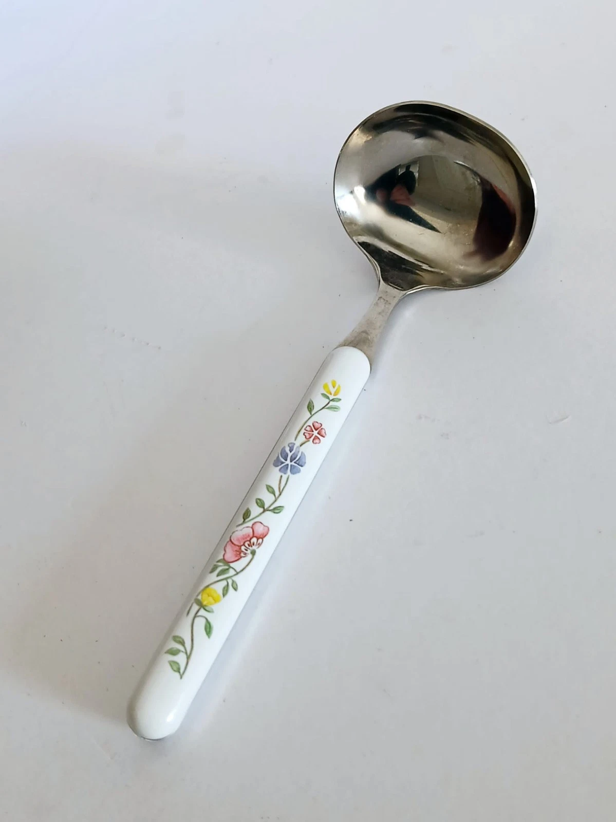 Johnson Brothers Summer Chintz Gravy / Sauce Ladle - Viners
Opens in a new window or tab